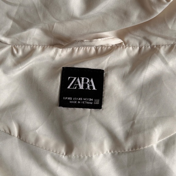 Zara Puffer Jacket - Picture 7 of 9